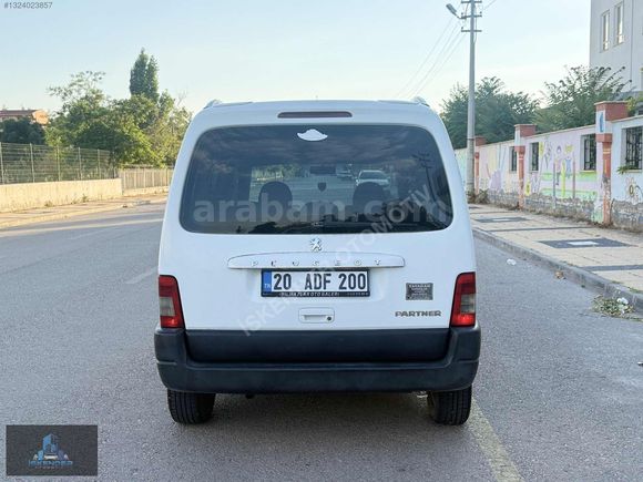 HATASIZ KLİMALI DÜŞÜK KM MÜKEMMEL KONDİSYON PARTNER