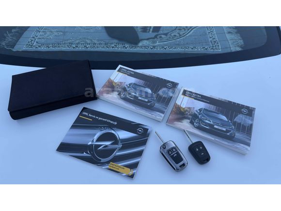 8  Yıllık Sahibinden Aile Aracı