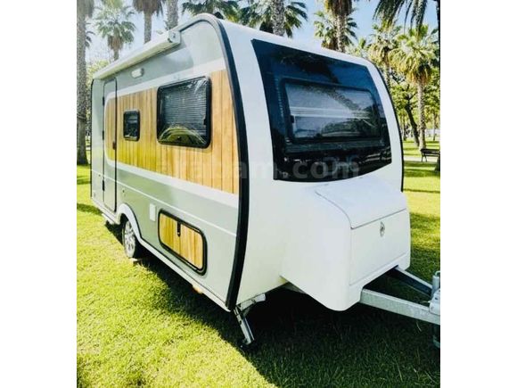 YENİ KASA +ÇELİK JANT+ŞOFBEN +KUMANDALI TENTE +ÇEKME KARAVAN 