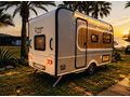 YENİ KASA +ÇELİK JANT+ŞOFBEN +KUMANDALI TENTE +ÇEKME KARAVAN 