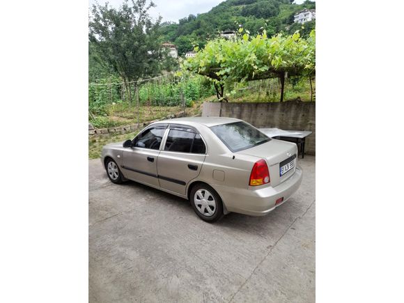 Sahibinden Hyundai Accent 1.5 CRDi Admire 2005 Model