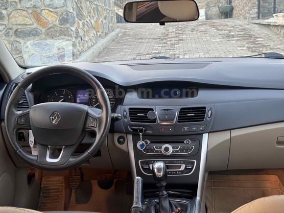 Sahibinden Renault Latitude 1.5 dCi Privilege 2011 Model 