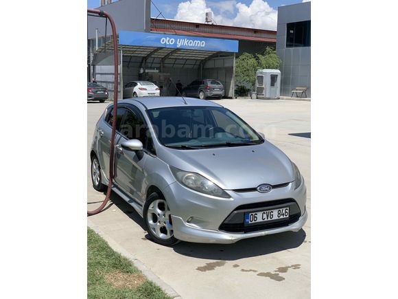 Sahibinden Ford Fiesta 1.4 TDCi Trend 2010 Model Van