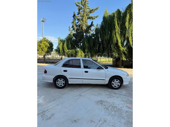 1998 MODEL HYUNDAİ ACCENT 1.3 LX DEĞİŞENSİZ..