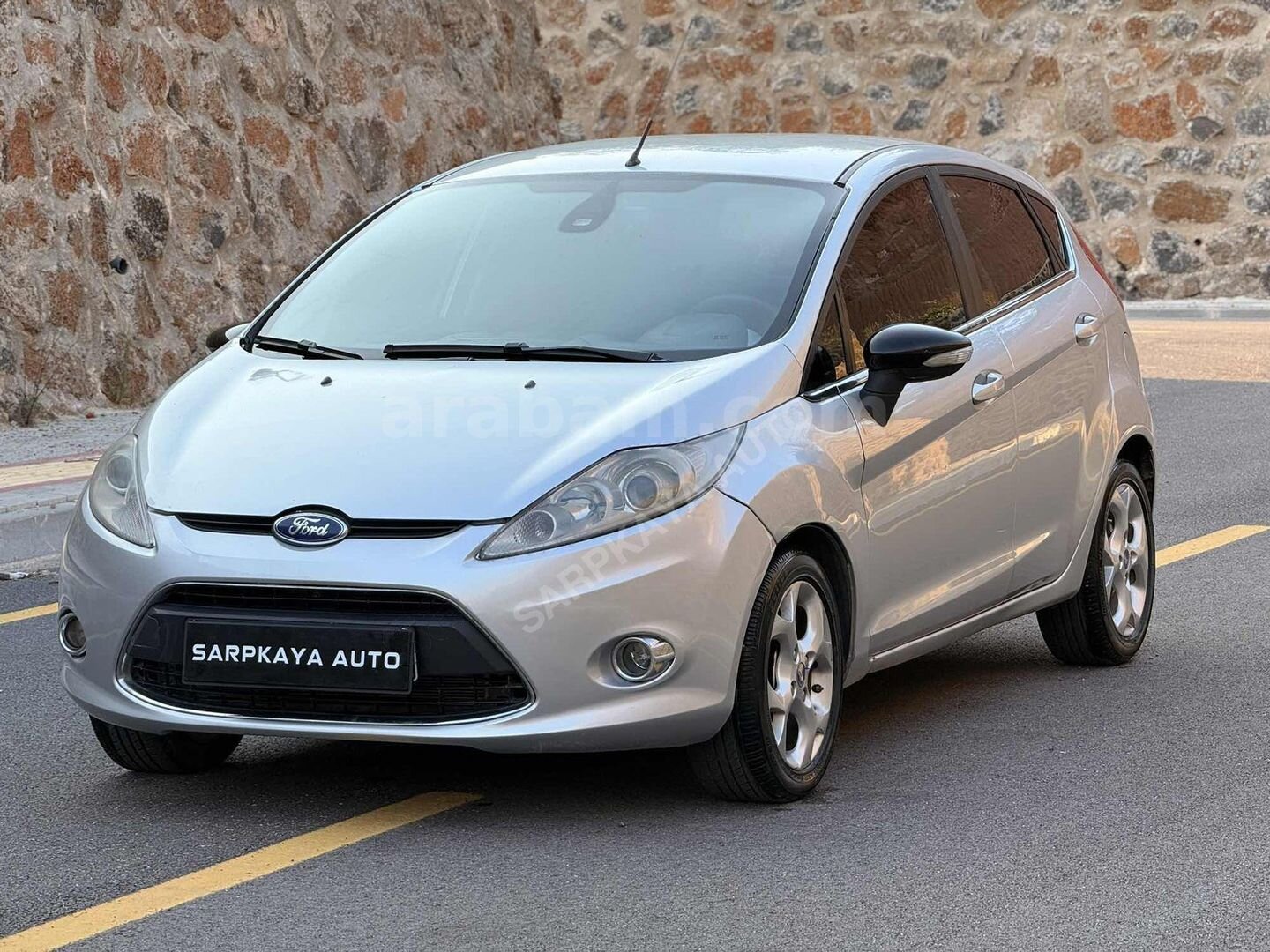 Galeriden Ford Fiesta 1.4 Titanium 2011 Model Osmaniye 270.700 km Gri 6