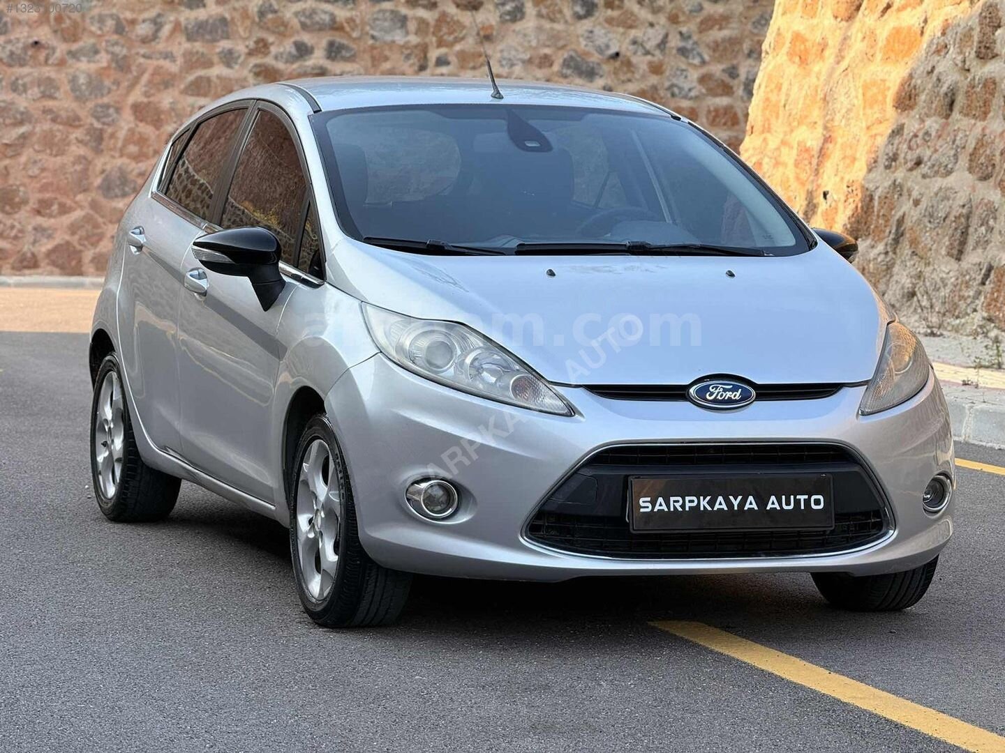 Galeriden Ford Fiesta 1.4 Titanium 2011 Model Osmaniye 270.700 km Gri 3