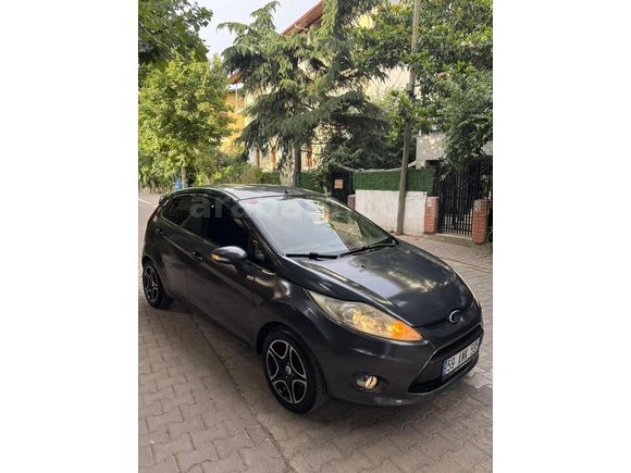 2010 DEĞİŞENSİZ FUL PAKET 160 BİNDE MASRAFSIZ AİLE ARACI FİESTA