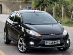 FORD FİESTA 1.4 TİTANİUM 2011-MANUEL SORUNSUZ