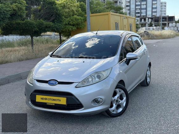 2010 MODEL FORD FİESTA 1.4 BENZİN LPG BİR PARÇA BOYALI