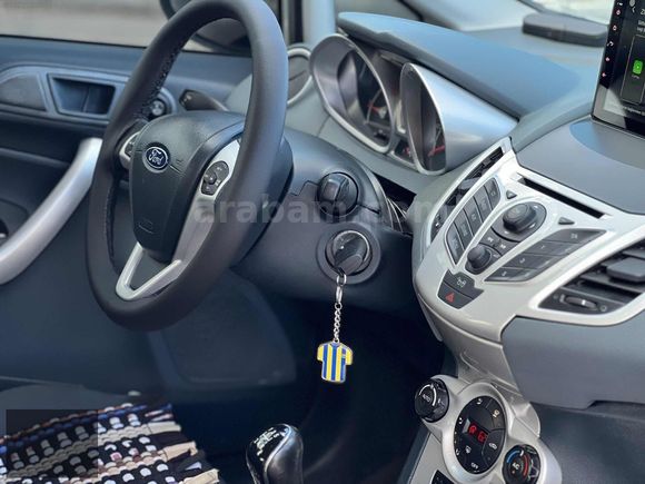 2010 MODEL FORD FİESTA 1.4 BENZİN LPG BİR PARÇA BOYALI