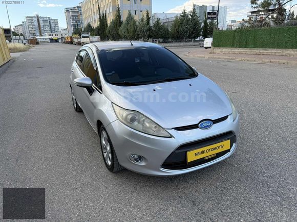 2010 MODEL FORD FİESTA 1.4 BENZİN LPG BİR PARÇA BOYALI