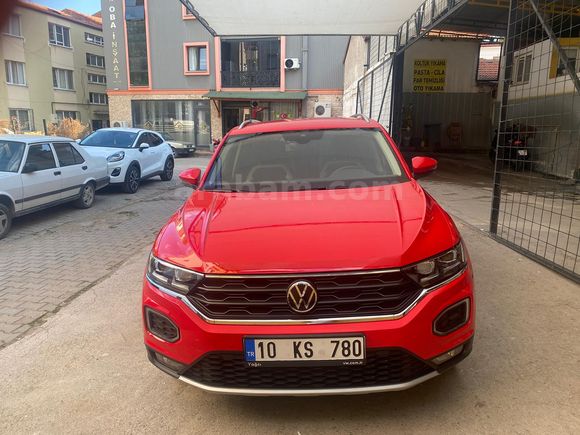 2021 T-ROC İLK SAHİBİNDEN 21BİN KM'DE GARAJ ARABASI SIFIR AYARINDA