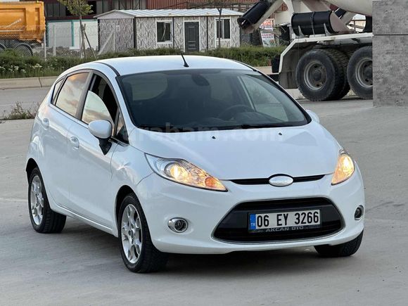 2012 FORD FİESTA 1.4 TİTANİUM X SADECE "85" BİNDE SIFIR AYARINDA