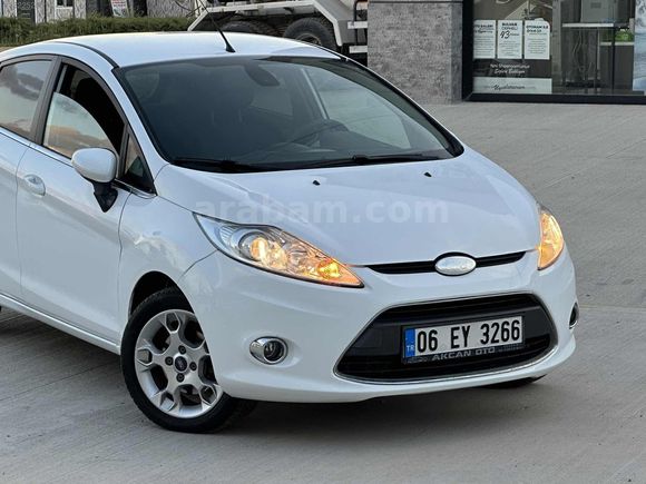 2012 FORD FİESTA 1.4 TİTANİUM X SADECE "85" BİNDE SIFIR AYARINDA
