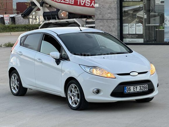 2012 FORD FİESTA 1.4 TİTANİUM X SADECE "85" BİNDE SIFIR AYARINDA