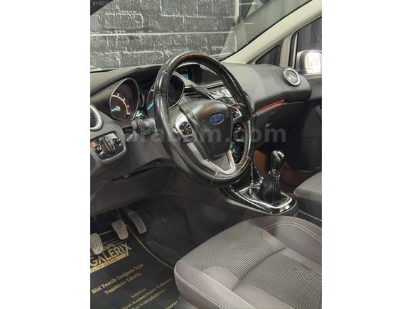 ORJİNAL 116.000 km FİESTA 1.4 TİTANİUM X