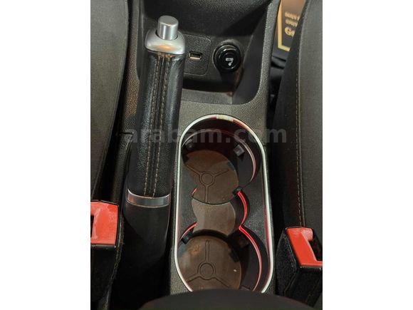 ORJİNAL 116.000 km FİESTA 1.4 TİTANİUM X