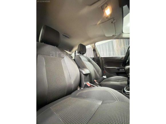 ORJİNAL 116.000 km FİESTA 1.4 TİTANİUM X
