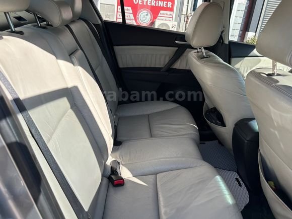 SAHİBİNDEN BAKIMLI MAZDA 3