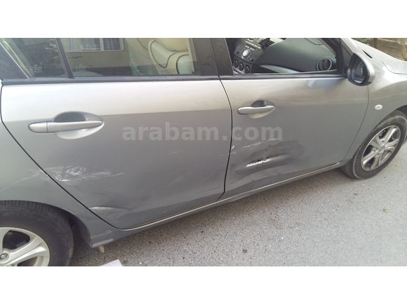 SAHİBİNDEN BAKIMLI MAZDA 3