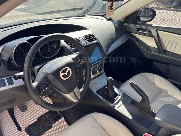SAHİBİNDEN BAKIMLI MAZDA 3