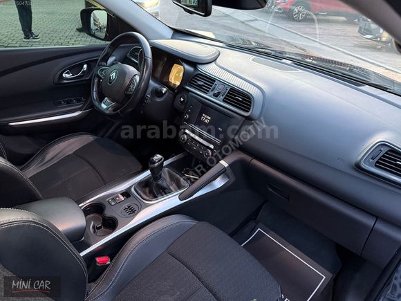 2016 RENAULT KADJAR 1.5 DCİ İCON MANUEL CAM TAVAN 173'BİN KM..