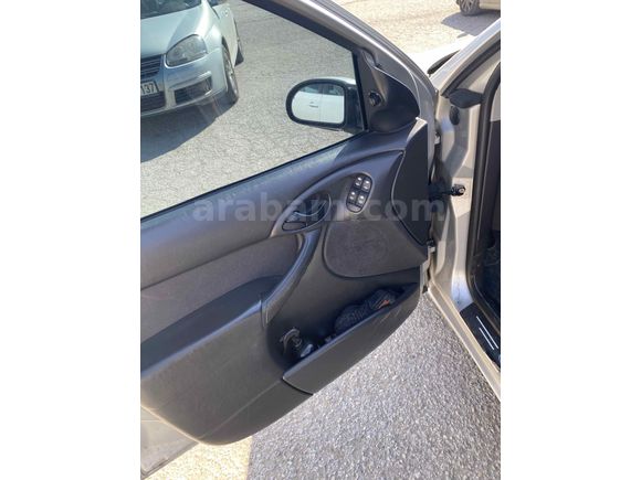 Sahibinden Ford Focus 1.6 Comfort 2005 Model 