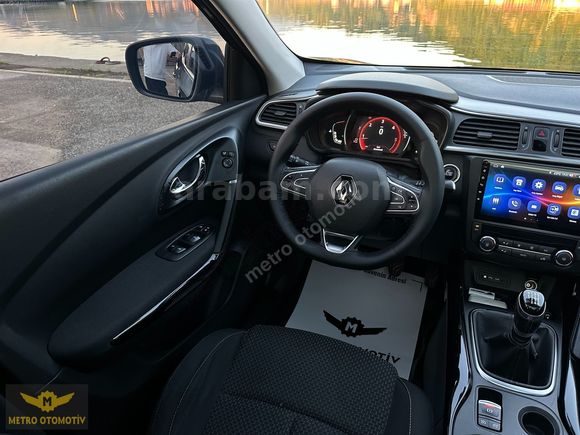 2018 ÇIKIŞ KADJAR TOUCH 1.5 DCI 152 KM DE CAM TAVAN HATASIZ