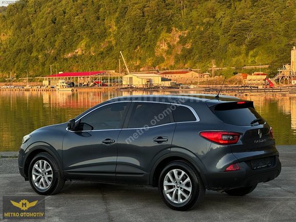 2018 ÇIKIŞ KADJAR TOUCH 1.5 DCI 152 KM DE CAM TAVAN HATASIZ