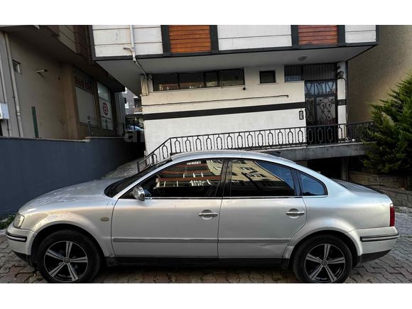 Sahibinden Volkswagen Passat 1.8 Trendline 2000 Model 