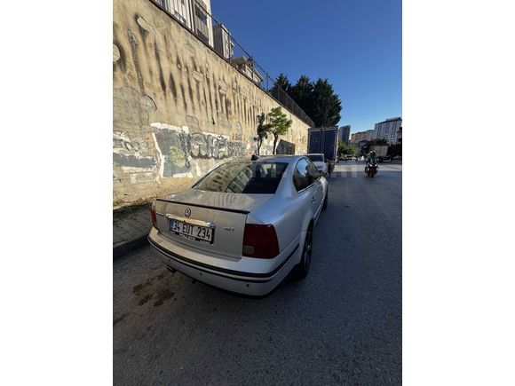 Sahibinden Volkswagen Passat 1.8 Trendline 2000 Model 