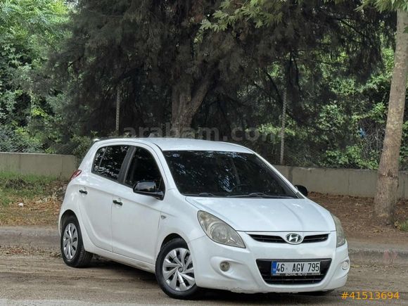 HASAR KAYITSIZ+HYUNDAİ i20+DİESEL+DOUBLE EKRAN+KLİMA+SIFIR L.