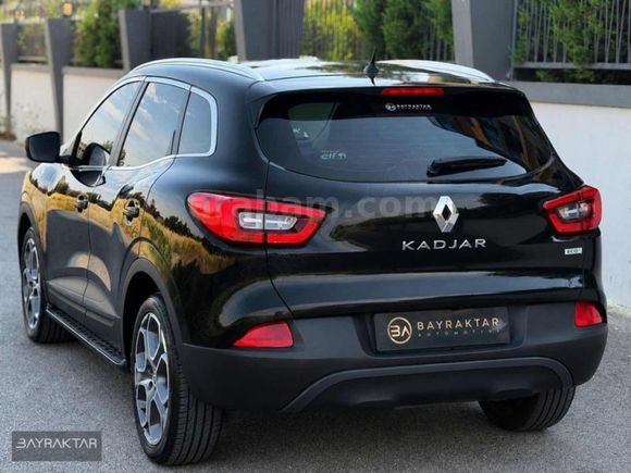 BAYRAKTAR'DAN 2016 RENAULT KADJAR 1.5 DCİ İCON CAM TAVAN OTM.