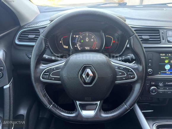 BAYRAKTAR'DAN 2016 RENAULT KADJAR 1.5 DCİ İCON CAM TAVAN OTM.