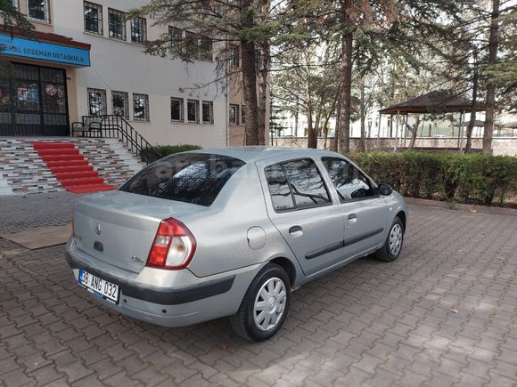 Sahibinden Renault Clio 1.4 Alize 2005 Model