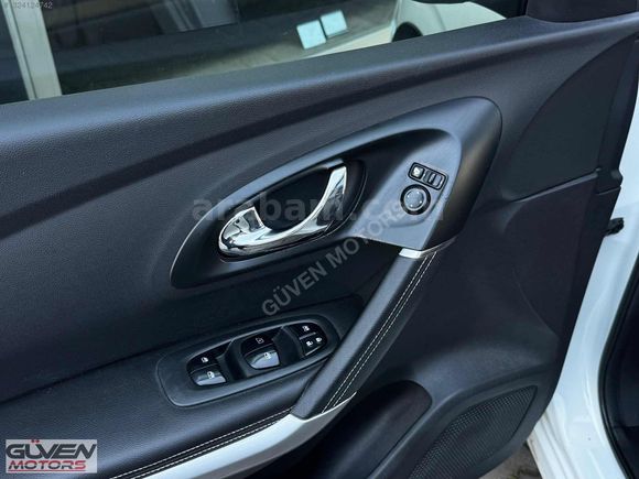 /// 2015 MODEL+1.5 DCI İCON+HATASIZ BOYASIZ+CAM TAVAN+KADJAR