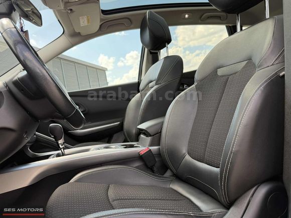 2017 MODEL KADJAR İCON 1.5 DCİ OTOMATİK CAM TAVAN SERVİS BAKIMLI