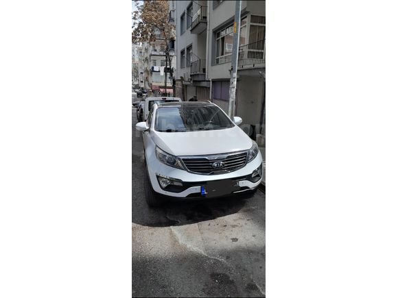 Sahibinden Kia Sportage 1.6 GDI  GLS Plus 2013 Model Ankara 180000 km Beyaz
