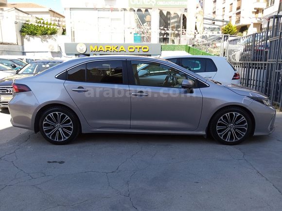 MARKA OTO DAN 2021 TOYOTA COROLLA FLAME 1.5 MULTİDRİVE 152.000 KM
