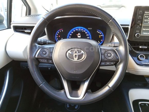 MARKA OTO DAN 2021 TOYOTA COROLLA FLAME 1.5 MULTİDRİVE 152.000 KM