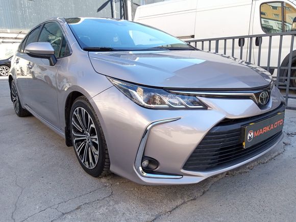 MARKA OTO DAN 2021 TOYOTA COROLLA FLAME 1.5 MULTİDRİVE 152.000 KM