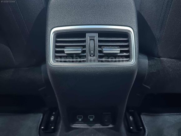 HATASIZ-CAMTAVAN 2020 RENAULT KADJAR 1.3TCE 160HP*70BİNDE*İLK EL