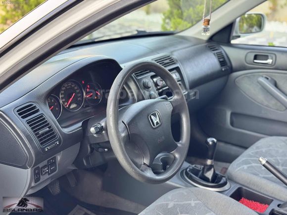 233.000 KM DE 2 PARÇA LOKAL BOYALI HASAR KAYITSIZ ABS 4CAM OTM
