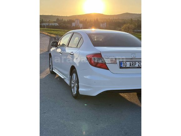2013 Eco elegance fb7 202.000 KM DEĞİŞENSİZ OTOMATİK