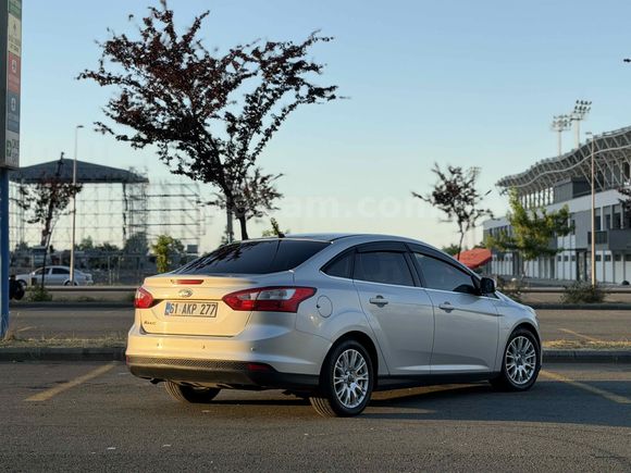 Sahibinden Ford Focus 1.6 Ti-VCT Titanium X 2013 Model 