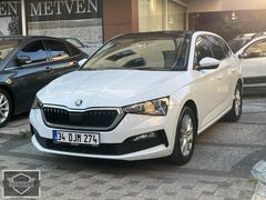 2020/ SKODA SCALA 1.0 TSİ PREMİUM CAM TAVAN / 80 BİN KM