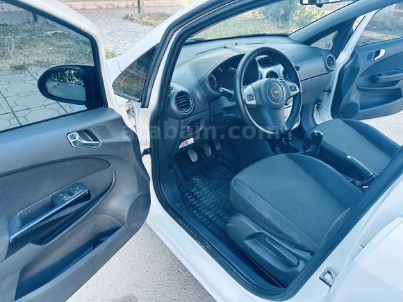 Sahibinden Opel Corsa 1.3 CDTI Essentia 2013 Model 