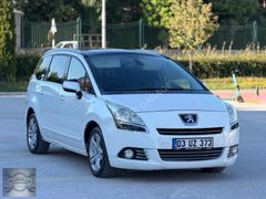 PEUGEOT 5008 CAM TAVAN HDİ FULL+FULL+EĞLENCE PAKETİ+7 KOLTUK