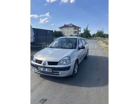 Sahibinden klimalı 2004 Model  clio