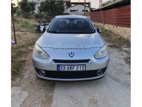 Memurdan temiz bakımlı fluance 1.5 dci  privilage sunrooflu